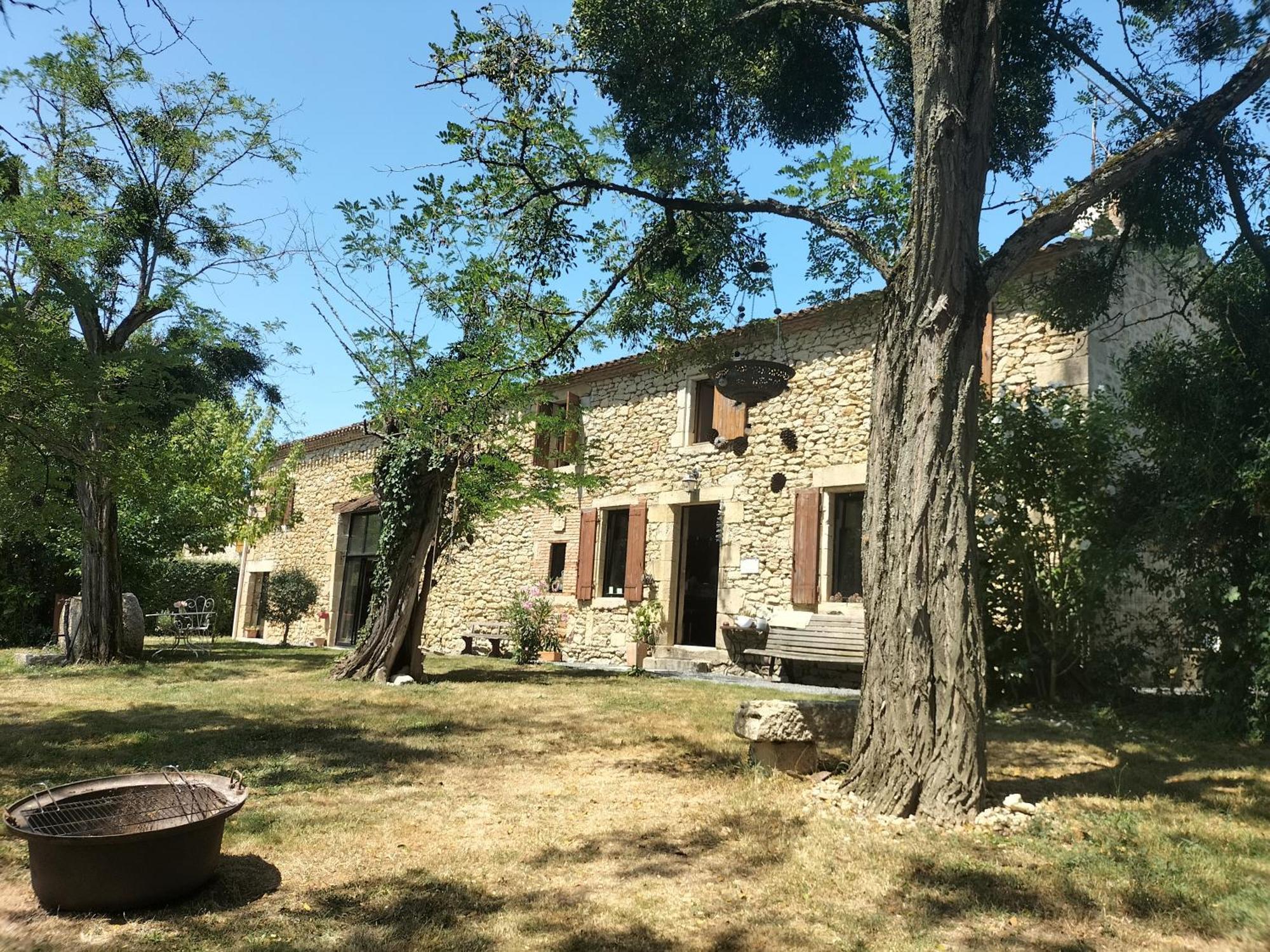 Chambres 2 Personnes Dans Notre Maison Girondine Saint-Martin-de-Lerm Eksteriør billede